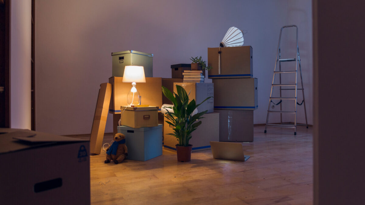 What to Pack In Your First Night Moving Box